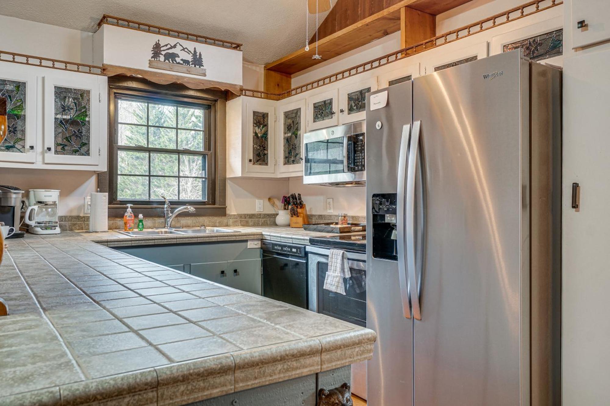 Charming Cabin With Fire Pit And Decks About 7 Mi To Helen Sautee Nacoochee 外观 照片