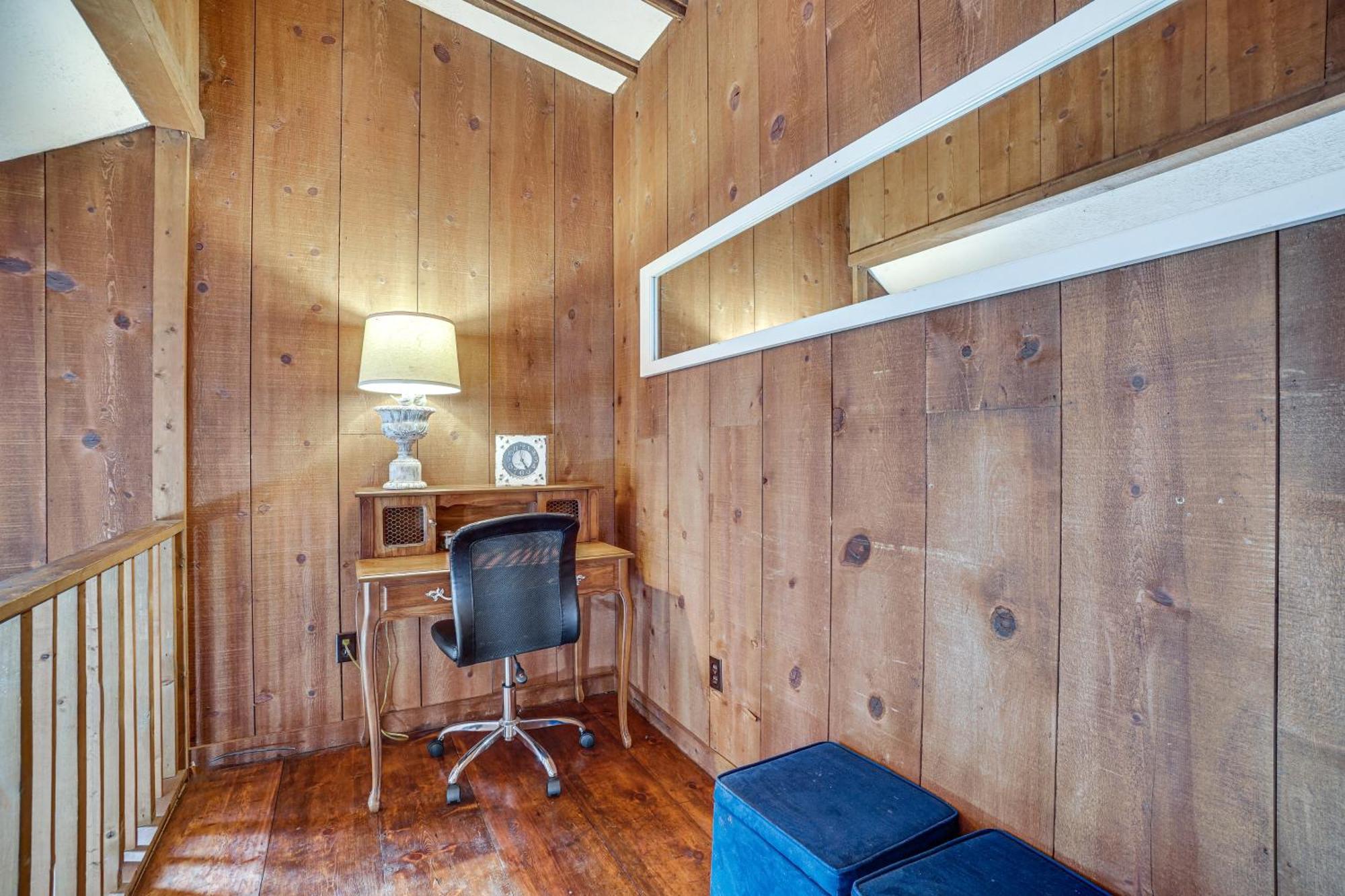 Charming Cabin With Fire Pit And Decks About 7 Mi To Helen Sautee Nacoochee 外观 照片