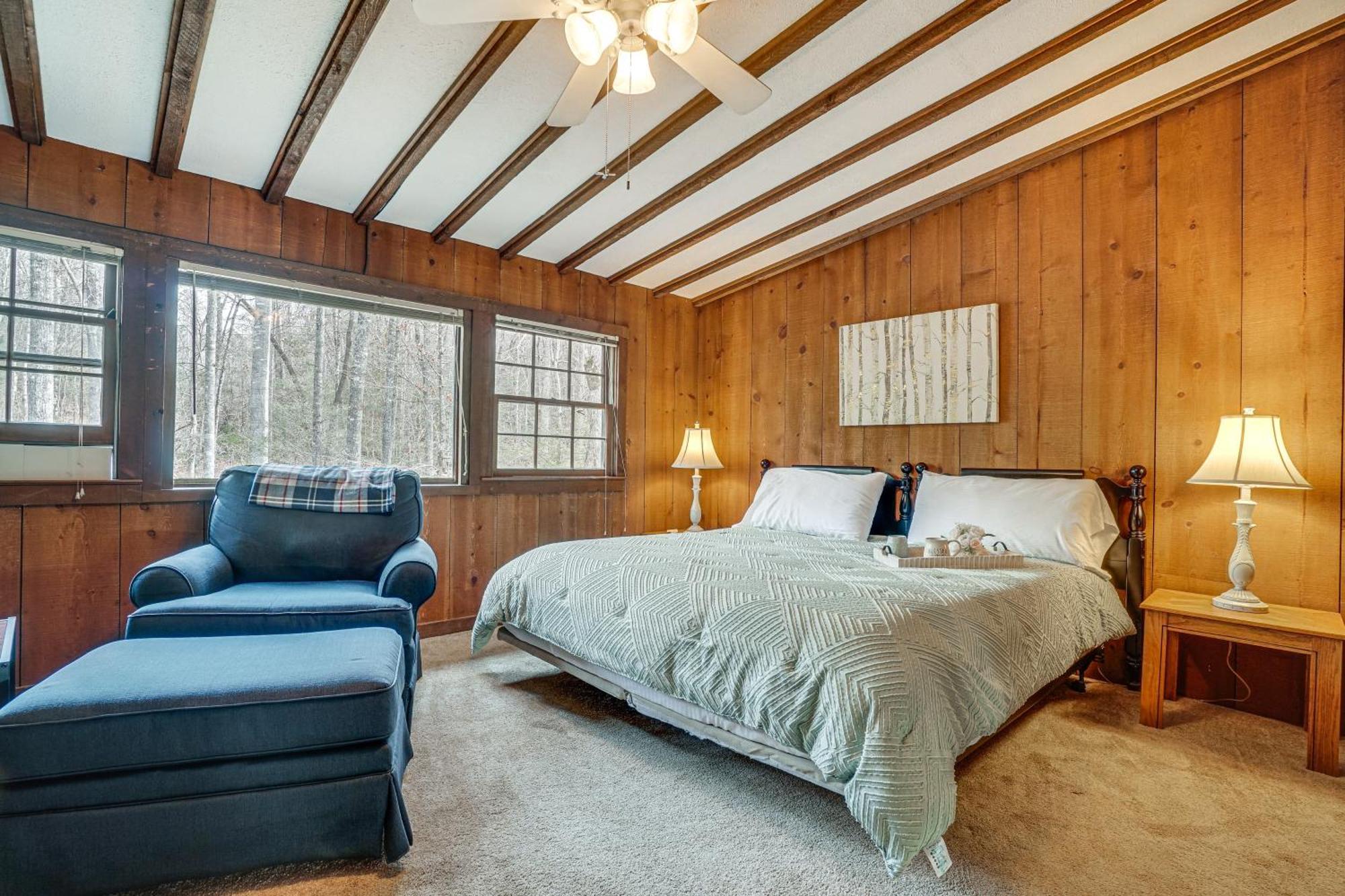 Charming Cabin With Fire Pit And Decks About 7 Mi To Helen Sautee Nacoochee 外观 照片